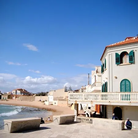 Mastrella * Comiso